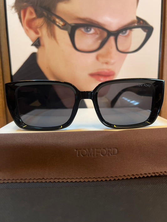 TOM FORD