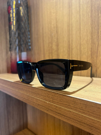 TOM FORD